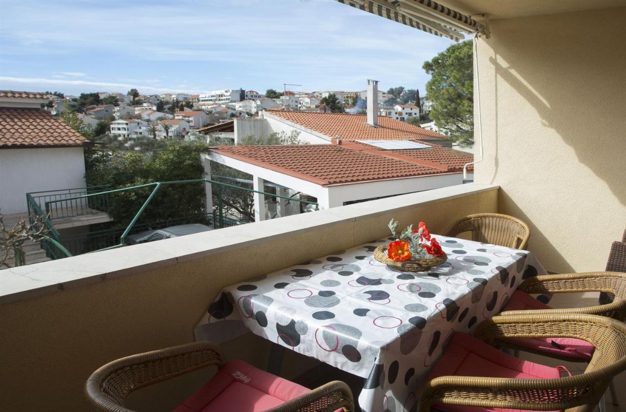 Apartments Gudelj Трогир Екстериор снимка