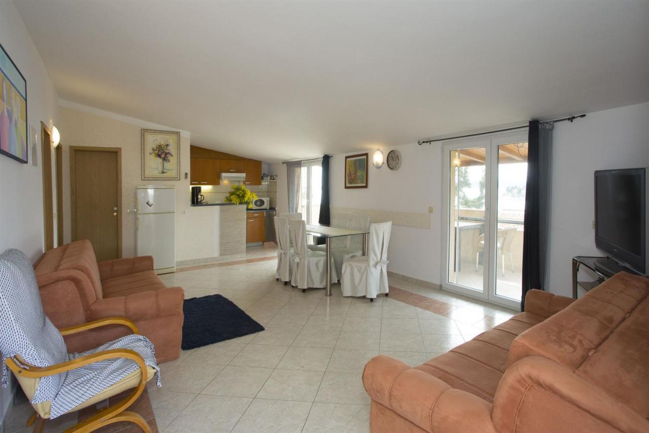 Apartments Gudelj Трогир Екстериор снимка