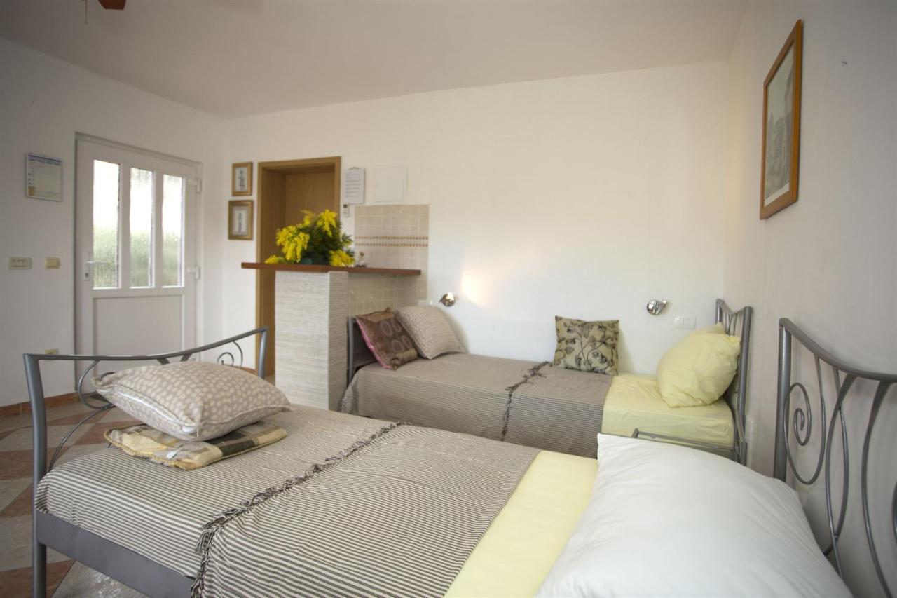 Apartments Gudelj Трогир Екстериор снимка