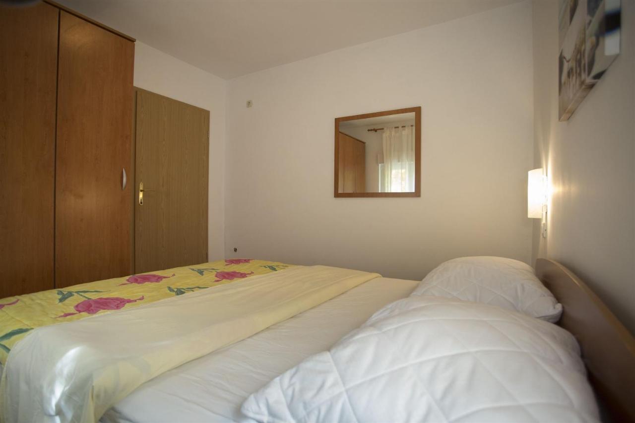 Apartments Gudelj Трогир Екстериор снимка