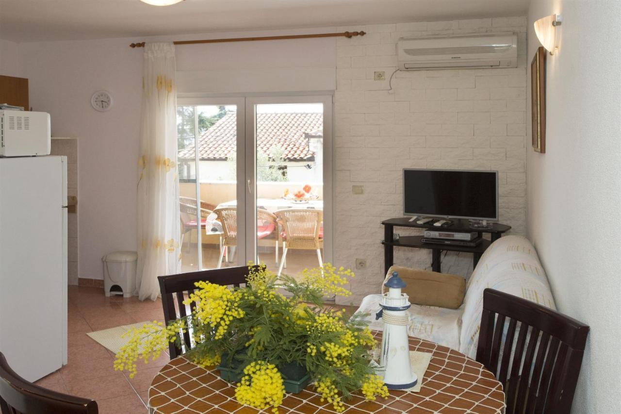 Apartments Gudelj Трогир Екстериор снимка