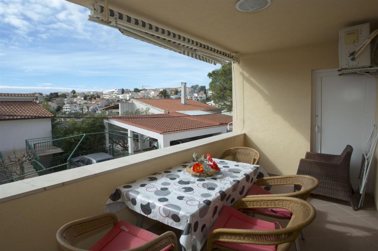 Apartments Gudelj Трогир Екстериор снимка