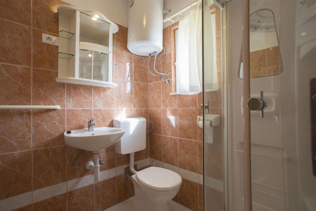 Apartments Gudelj Трогир Екстериор снимка
