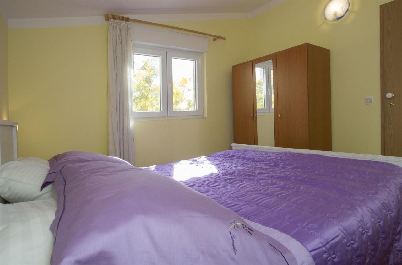 Apartments Gudelj Трогир Екстериор снимка