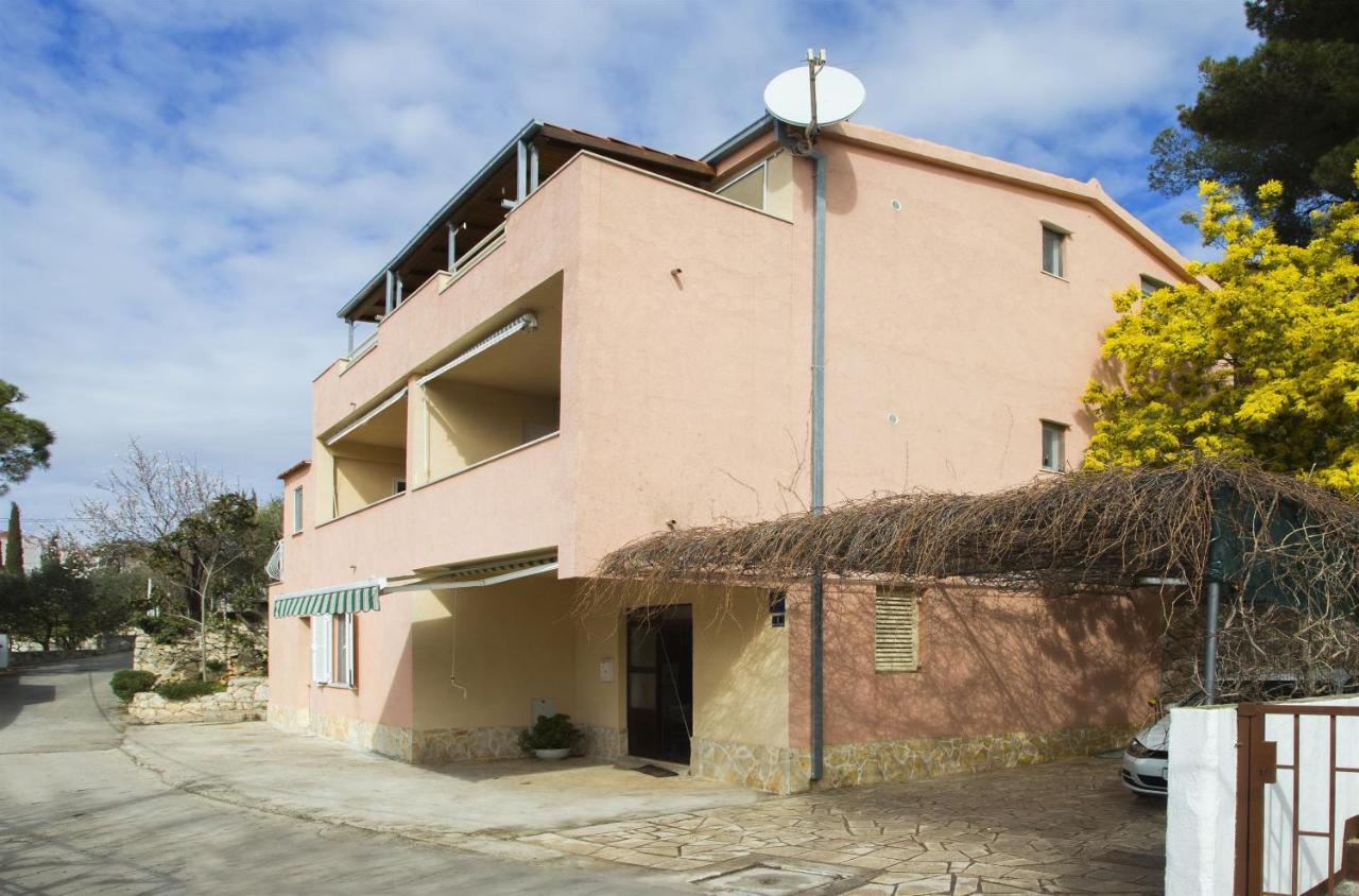Apartments Gudelj Трогир Екстериор снимка