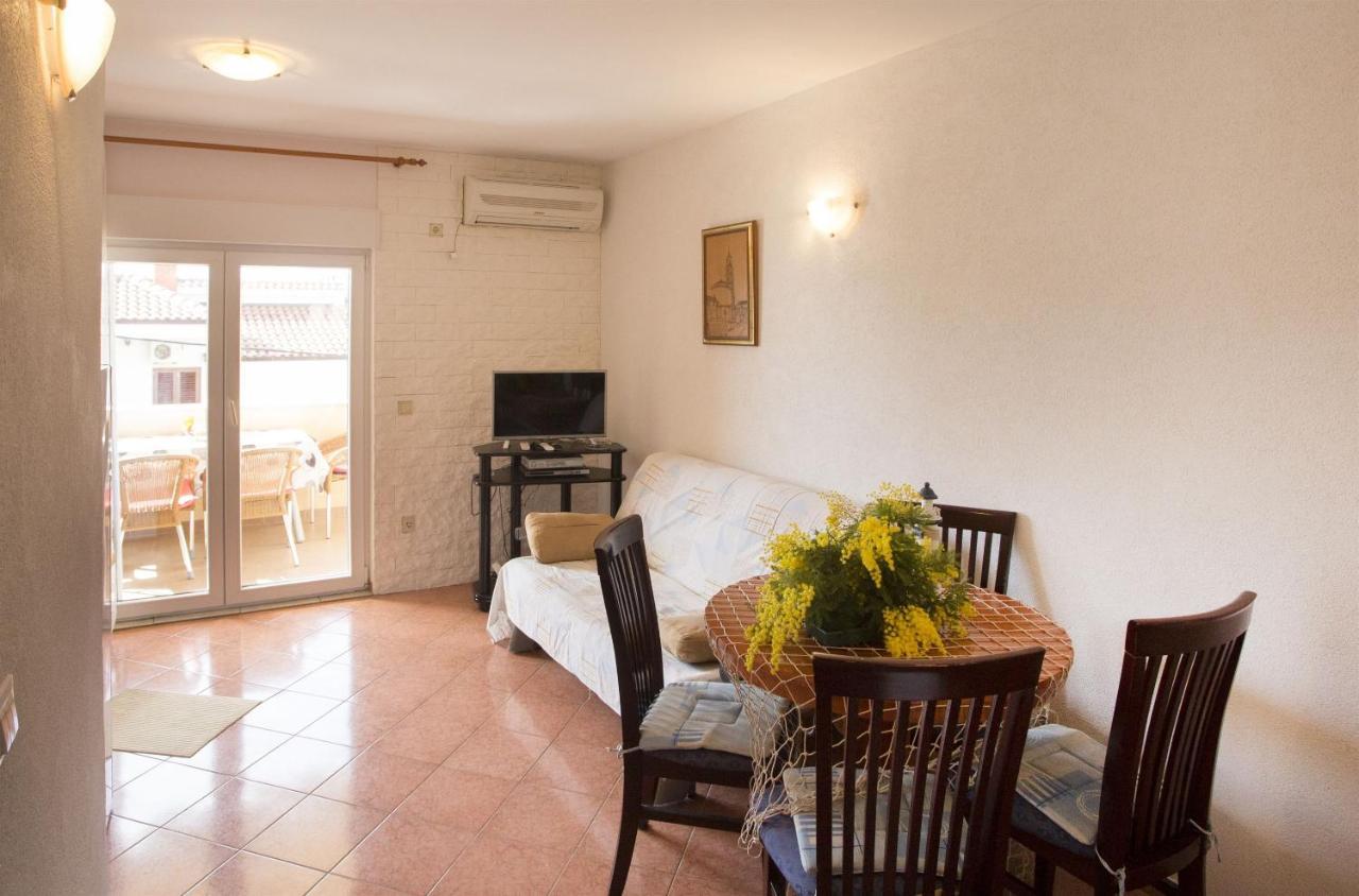 Apartments Gudelj Трогир Екстериор снимка